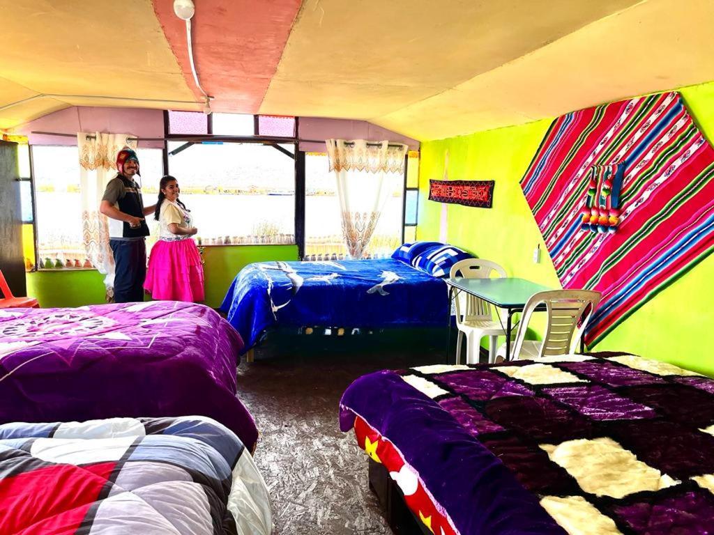 Urosfood & Titiqaqa Lodge 외부 사진